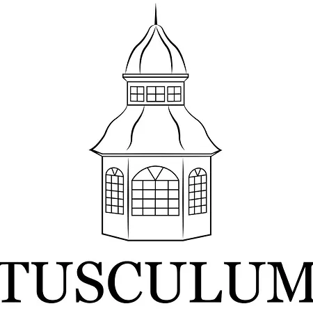 Tusculum בית הארחה 3*